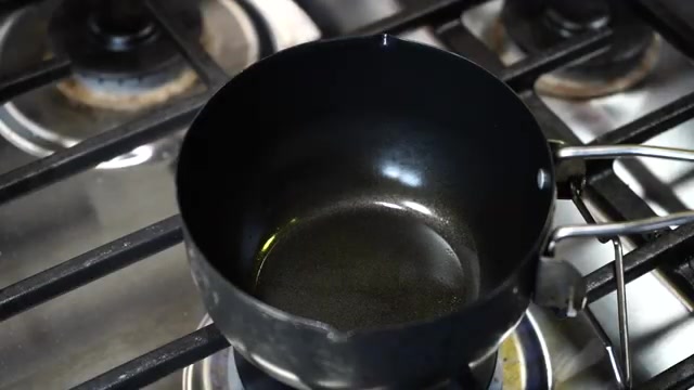 Thick peanut, onion, and tomato chutney blended to a smooth consistency